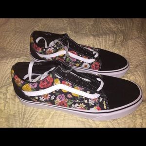 Floral vans